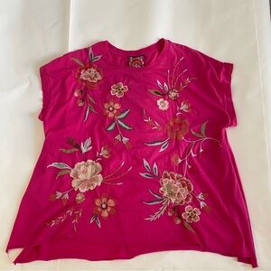 Johnny was fuchsia  pink t-shirt